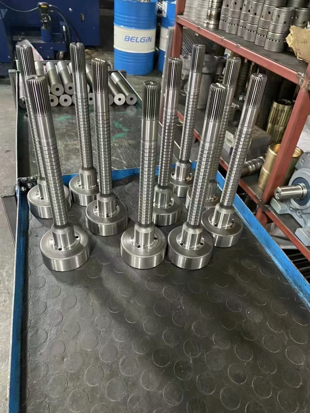 地质钻杆,螺旋钻杆,三棱钻杆,煤钻杆,金刚石复合片钻头,锚杆钻头等，规格齐全!实力厂家,值得信赖!公司集研发-生产-销售-售后为一体，欢迎广大客户采购