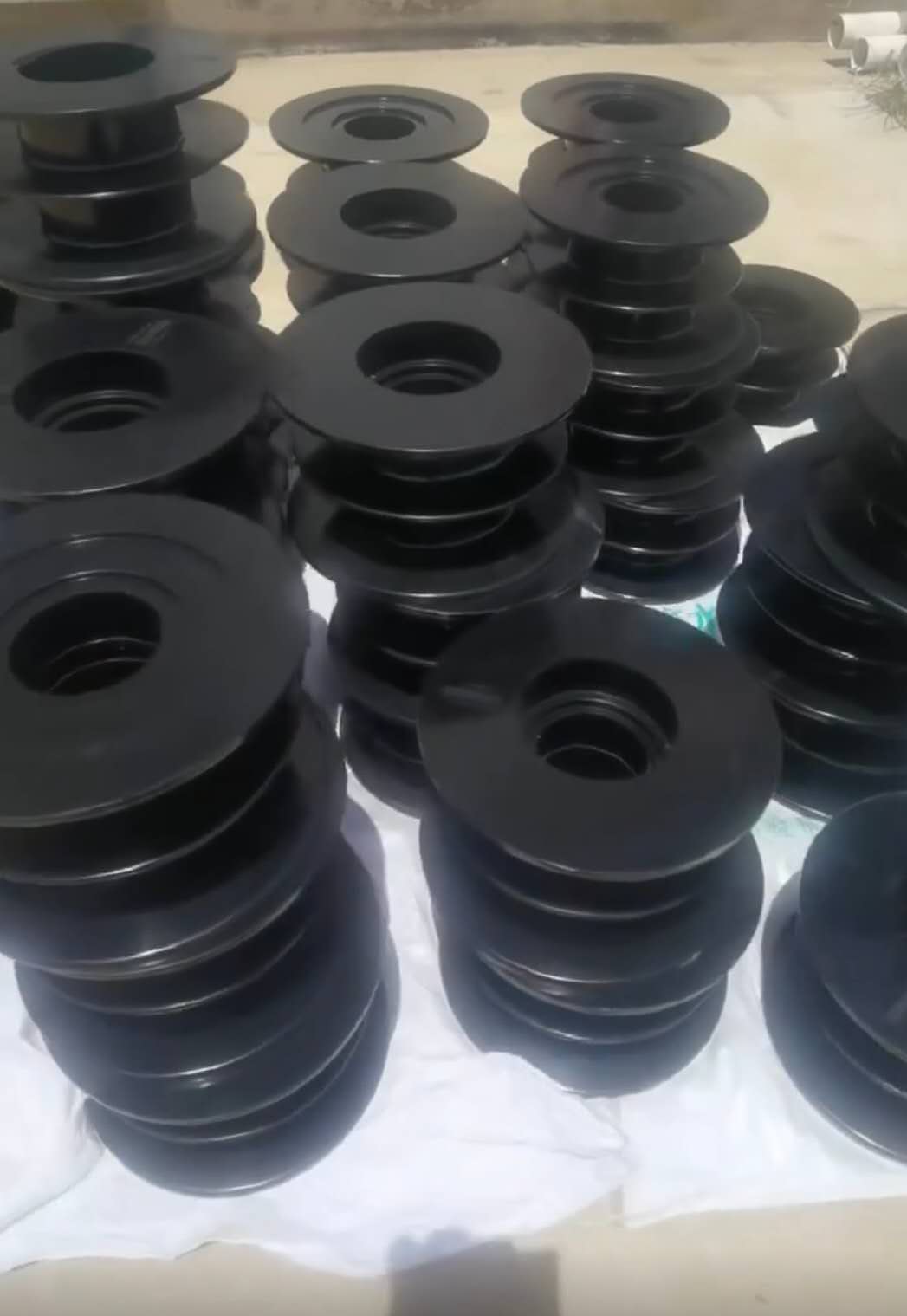 地质钻杆,螺旋钻杆,三棱钻杆,煤钻杆,金刚石复合片钻头,锚杆钻头等，规格齐全!实力厂家,值得信赖!公司集研发-生产-销售-售后为一体，欢迎广大客户采购