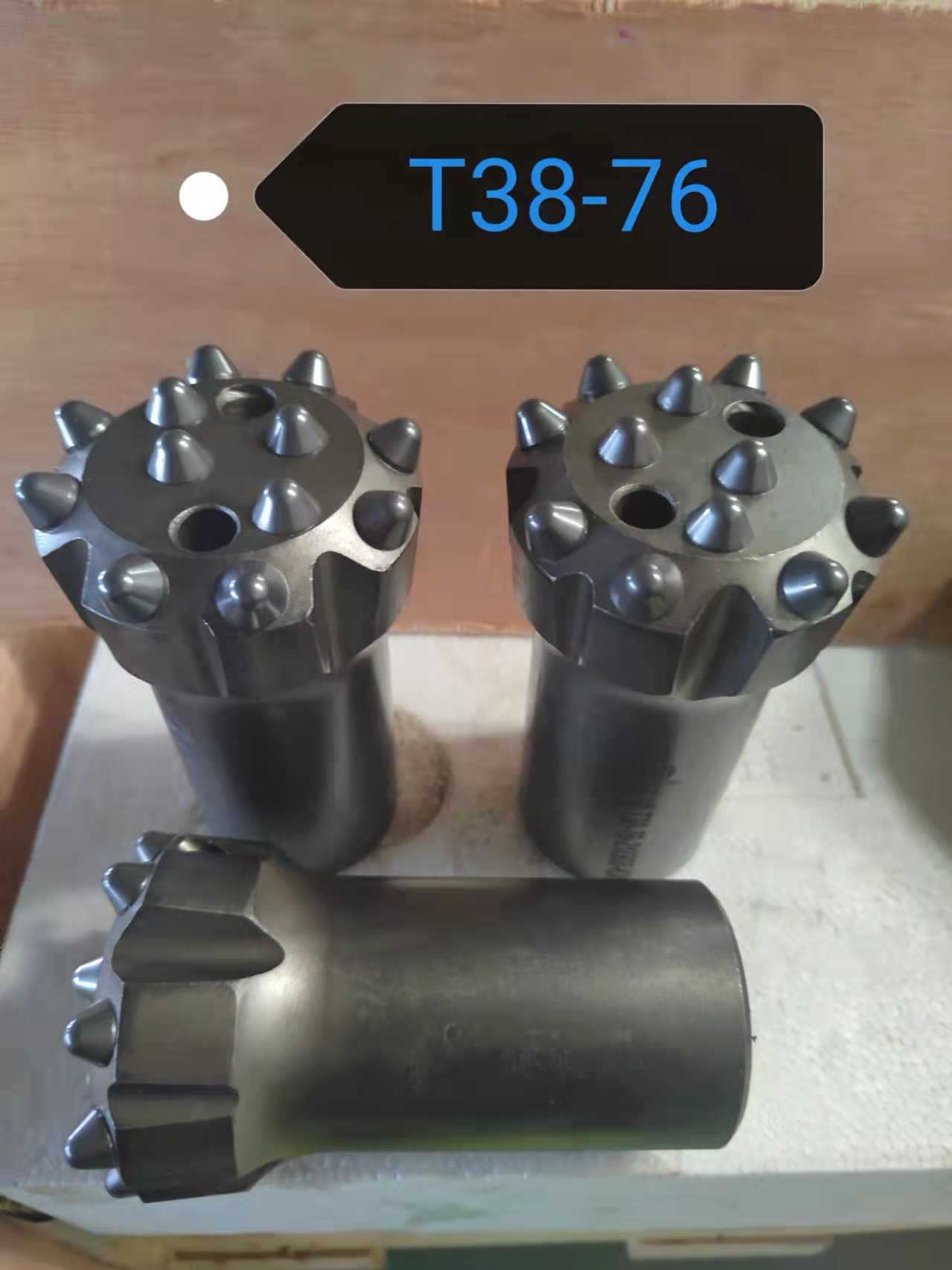 地质钻杆,螺旋钻杆,三棱钻杆,煤钻杆,金刚石复合片钻头,锚杆钻头等，规格齐全!实力厂家,值得信赖!公司集研发-生产-销售-售后为一体，欢迎广大客户采购