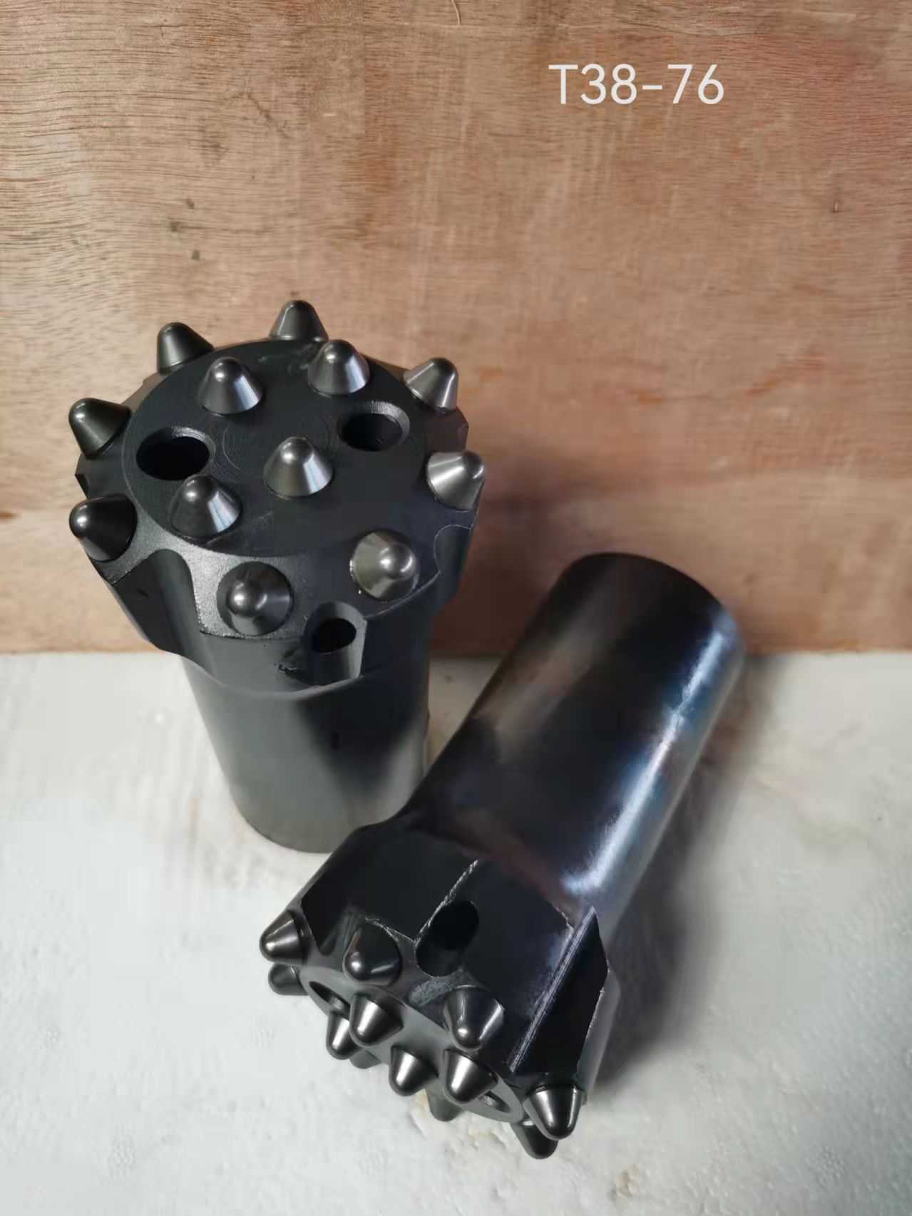 地质钻杆,螺旋钻杆,三棱钻杆,煤钻杆,金刚石复合片钻头,锚杆钻头等，规格齐全!实力厂家,值得信赖!公司集研发-生产-销售-售后为一体，欢迎广大客户采购